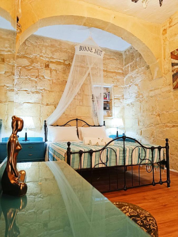 Fusion Homestay Accommodation Mosta Exterior photo